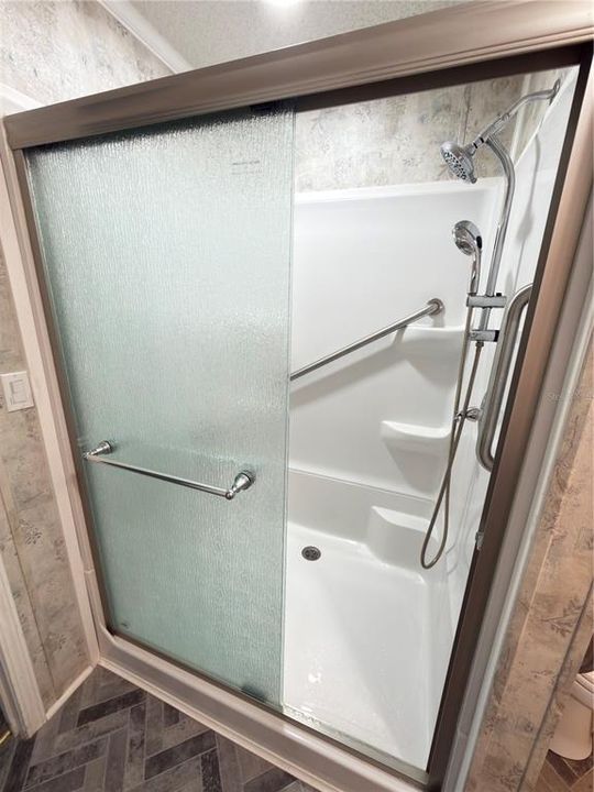 待售: $210,000 (3 贝兹, 2 浴室, 1216 平方英尺)