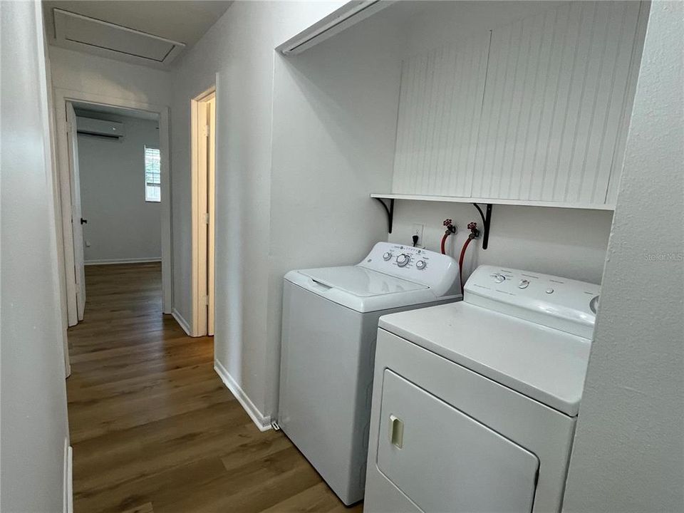 Active With Contract: $1,650 (3 beds, 1 baths, 924 Square Feet)