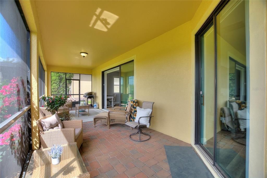 Active With Contract: $459,000 (3 beds, 2 baths, 1903 Square Feet)