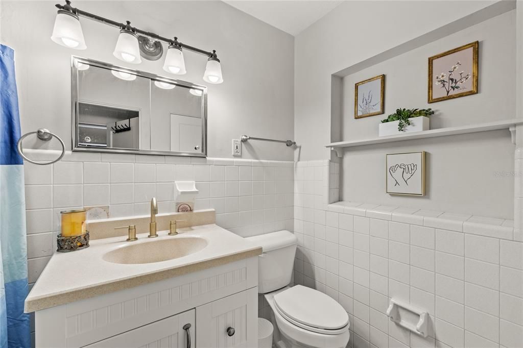 For Sale: $575,000 (3 beds, 2 baths, 1594 Square Feet)