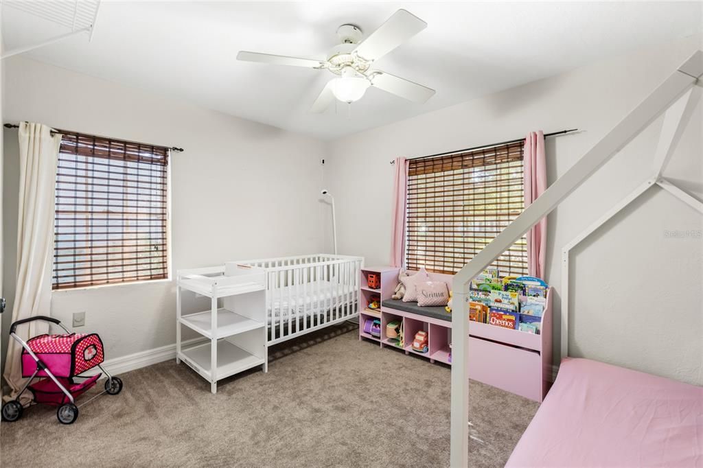 For Sale: $575,000 (3 beds, 2 baths, 1594 Square Feet)