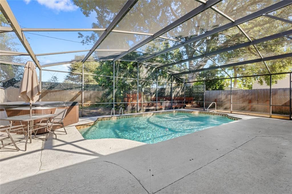 For Sale: $575,000 (3 beds, 2 baths, 1594 Square Feet)