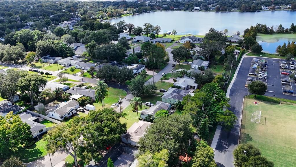 For Sale: $575,000 (3 beds, 2 baths, 1594 Square Feet)