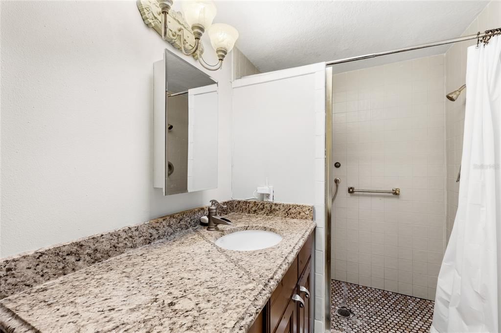 For Sale: $575,000 (3 beds, 2 baths, 1594 Square Feet)