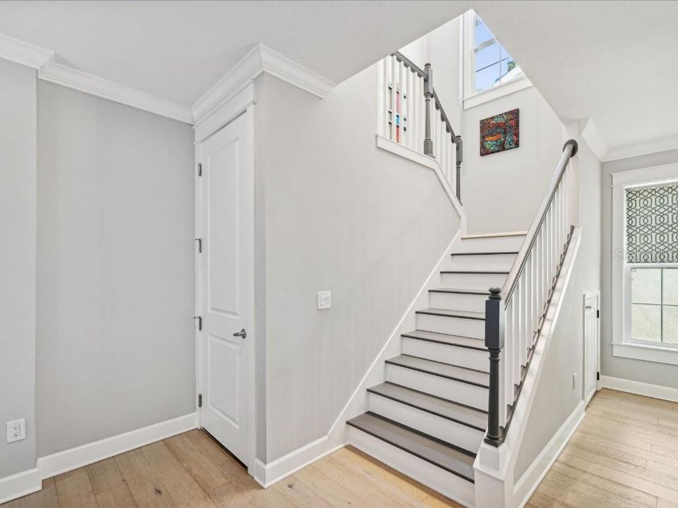 En Venta: $1,225,000 (5 camas, 3 baños, 2748 Pies cuadrados)