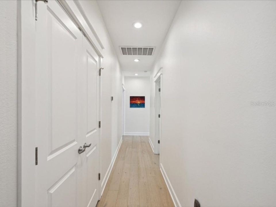 En Venta: $1,225,000 (5 camas, 3 baños, 2748 Pies cuadrados)