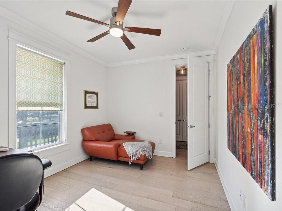 En Venta: $1,225,000 (5 camas, 3 baños, 2748 Pies cuadrados)