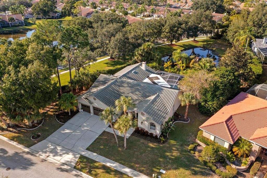 En Venta: $714,900 (4 camas, 3 baños, 2529 Pies cuadrados)