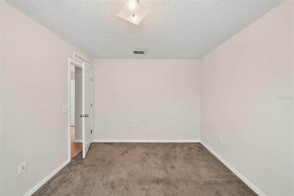 На продажу: $240,000 (3 спален, 2 ванн, 1505 Квадратных фут)