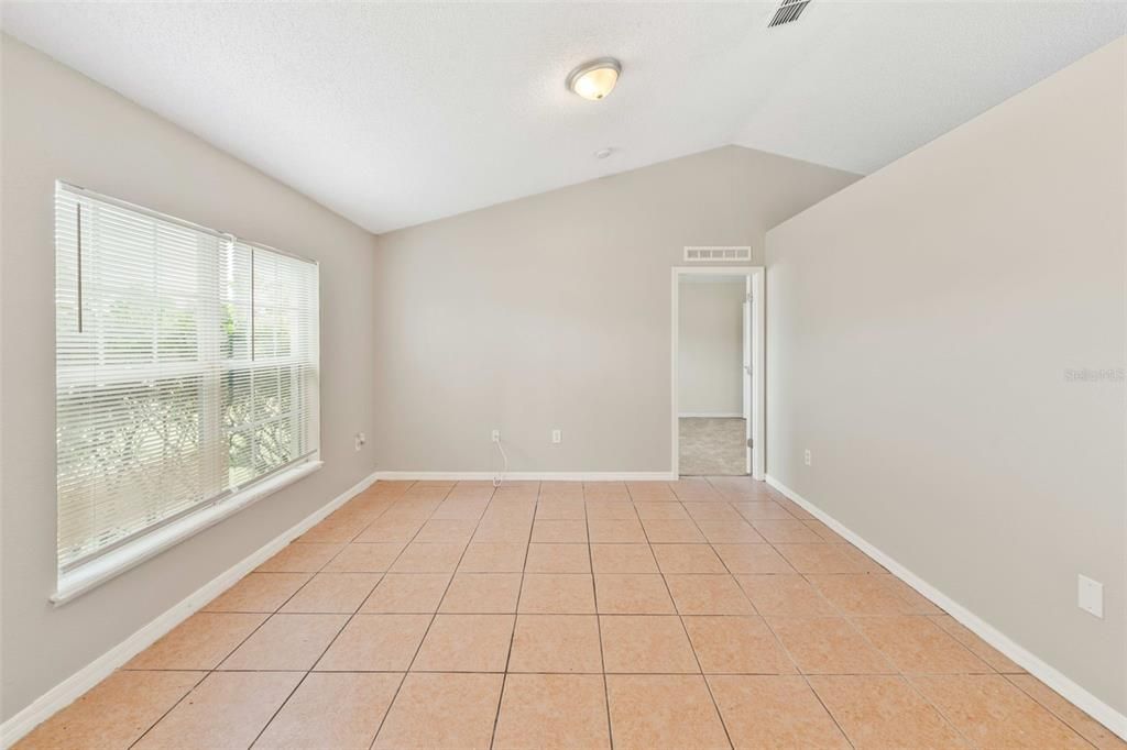 На продажу: $240,000 (3 спален, 2 ванн, 1505 Квадратных фут)