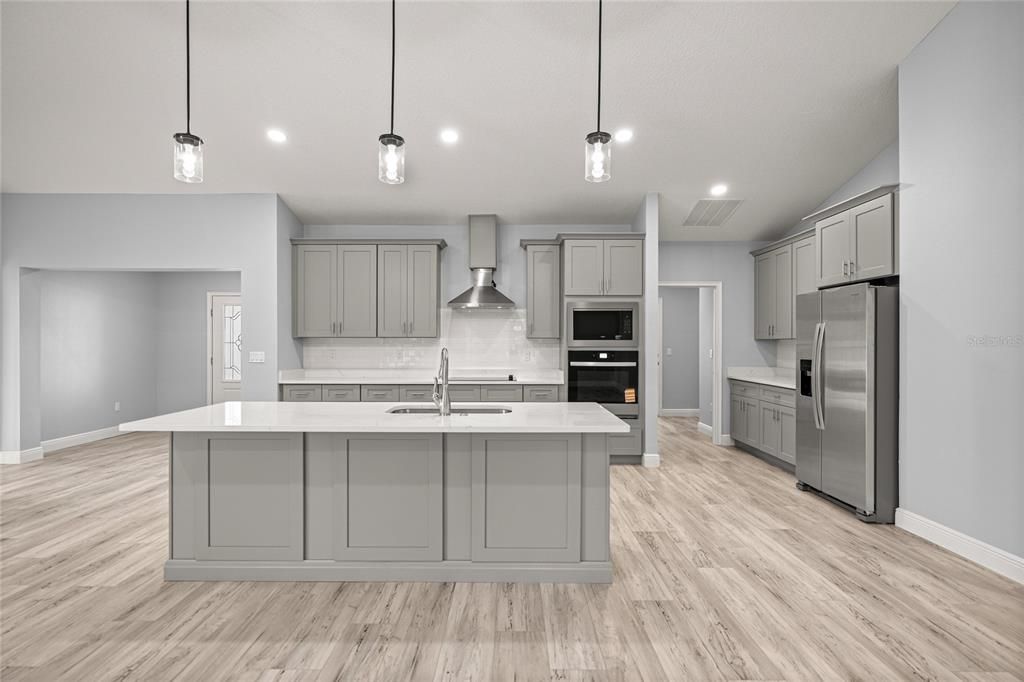 En Venta: $463,000 (3 camas, 2 baños, 2111 Pies cuadrados)