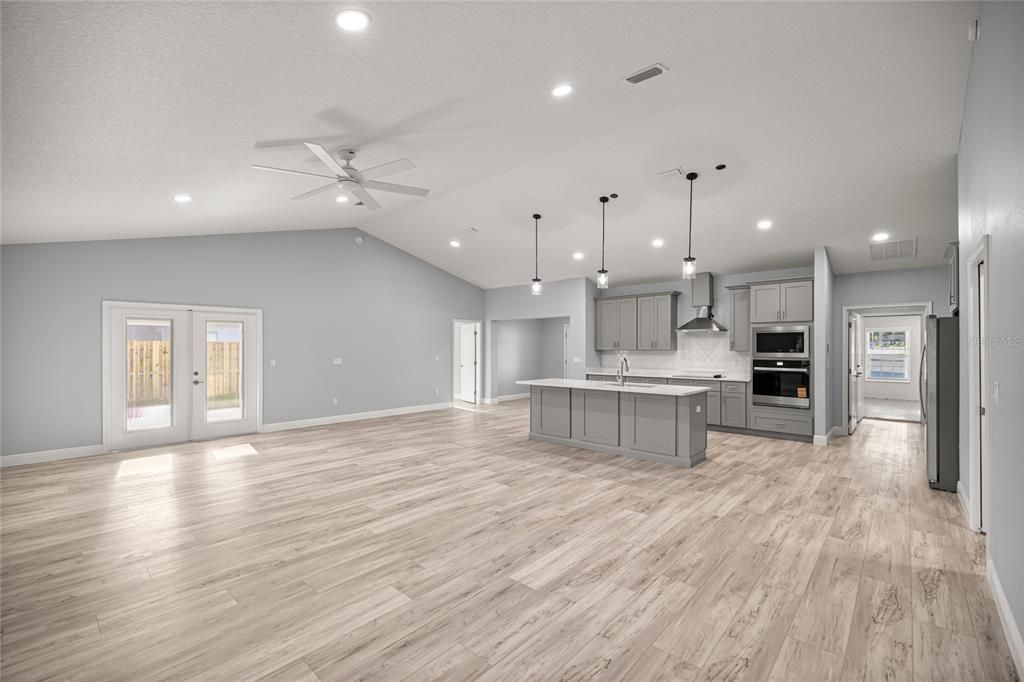 En Venta: $463,000 (3 camas, 2 baños, 2111 Pies cuadrados)