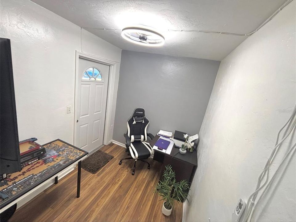 For Sale: $320,000 (3 beds, 2 baths, 1356 Square Feet)