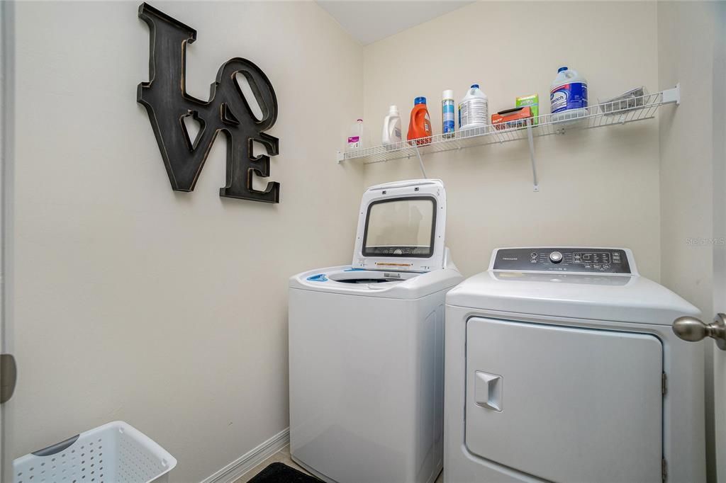 For Sale: $300,000 (2 beds, 2 baths, 1510 Square Feet)