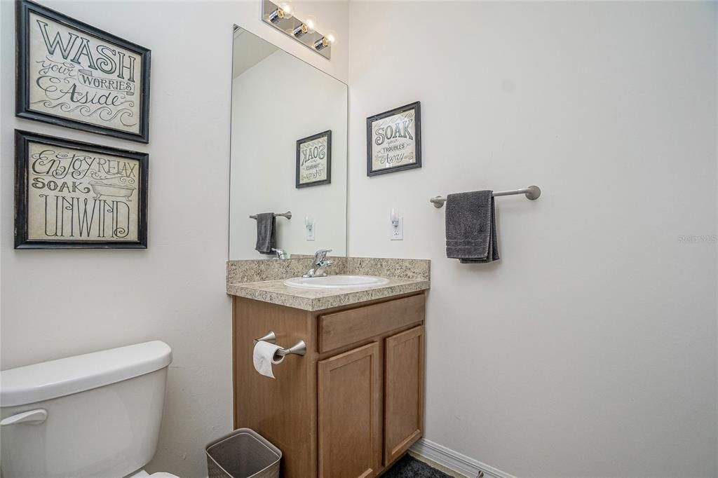 For Sale: $300,000 (2 beds, 2 baths, 1510 Square Feet)