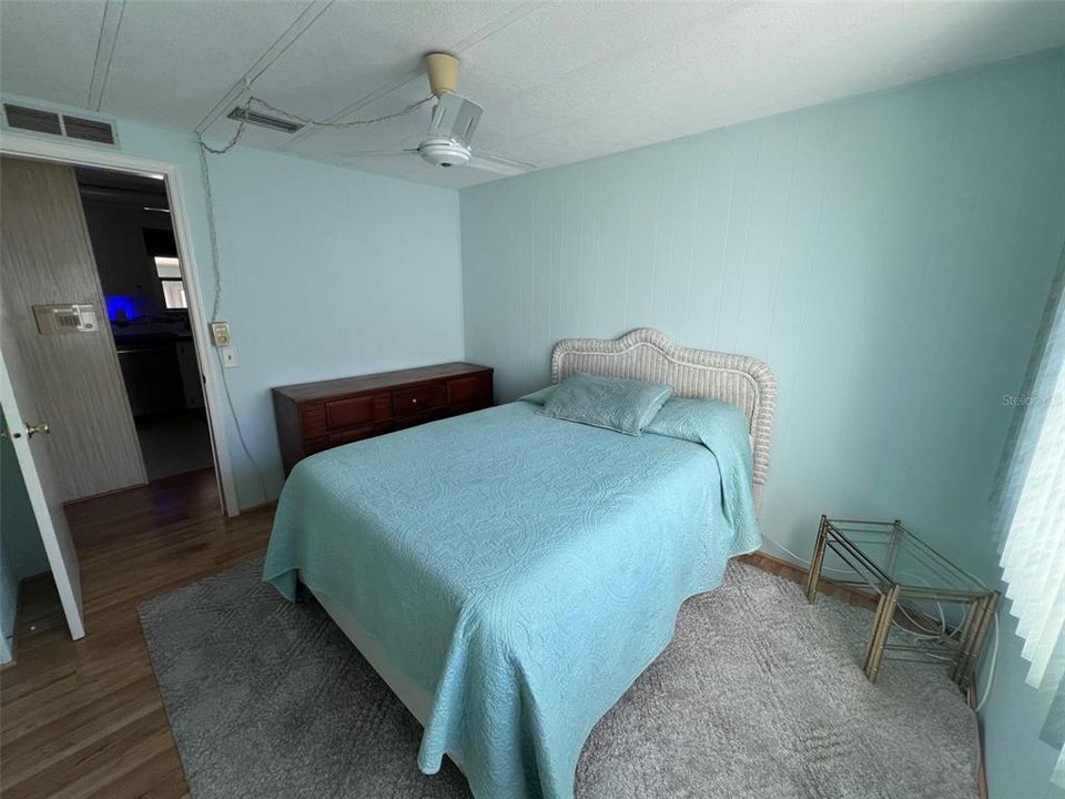 待售: $109,900 (2 贝兹, 2 浴室, 1000 平方英尺)