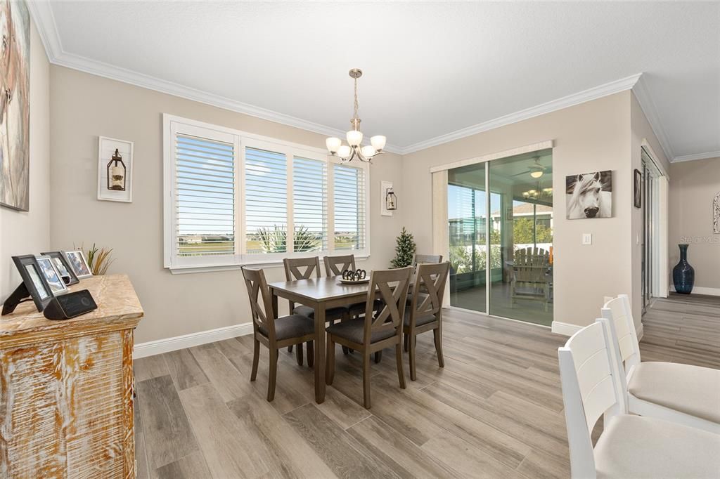 Activo con contrato: $529,000 (3 camas, 3 baños, 2307 Pies cuadrados)