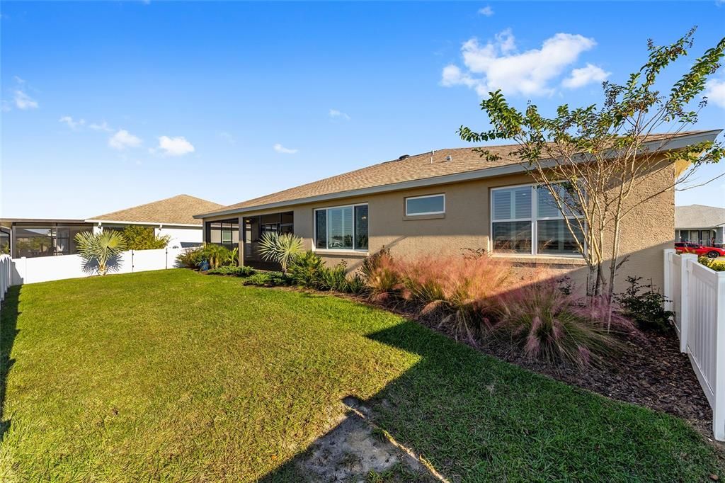 Activo con contrato: $529,000 (3 camas, 3 baños, 2307 Pies cuadrados)