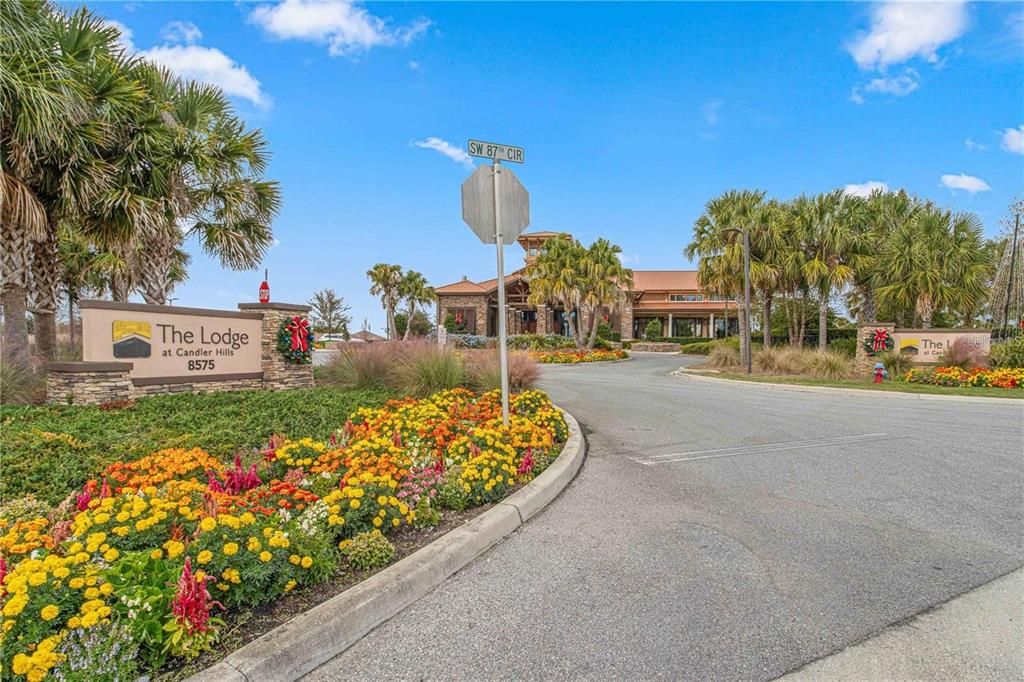 Activo con contrato: $529,000 (3 camas, 3 baños, 2307 Pies cuadrados)