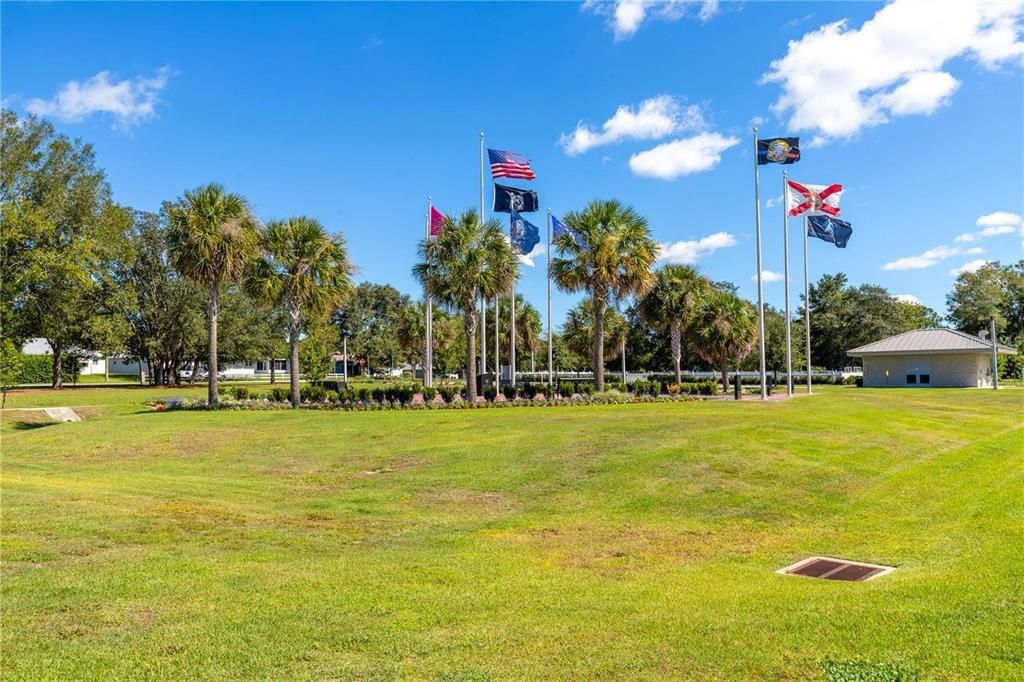 Activo con contrato: $529,000 (3 camas, 3 baños, 2307 Pies cuadrados)