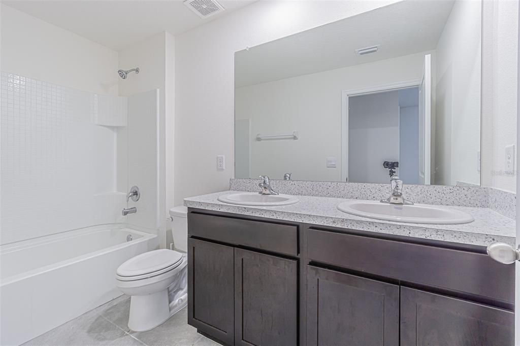 For Rent: $2,500 (4 beds, 2 baths, 2238 Square Feet)