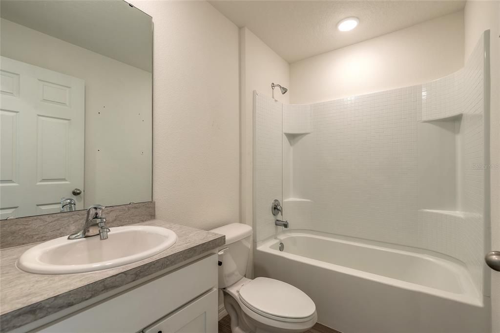 For Sale: $279,900 (3 beds, 2 baths, 1552 Square Feet)