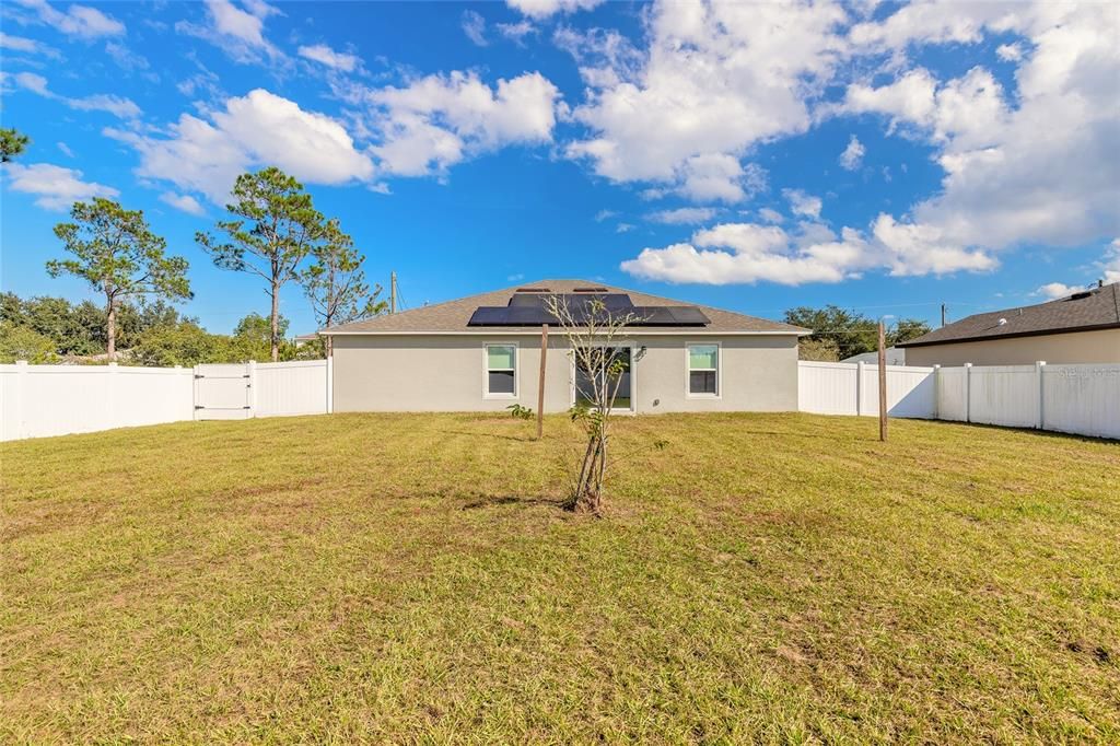 For Sale: $279,900 (3 beds, 2 baths, 1552 Square Feet)