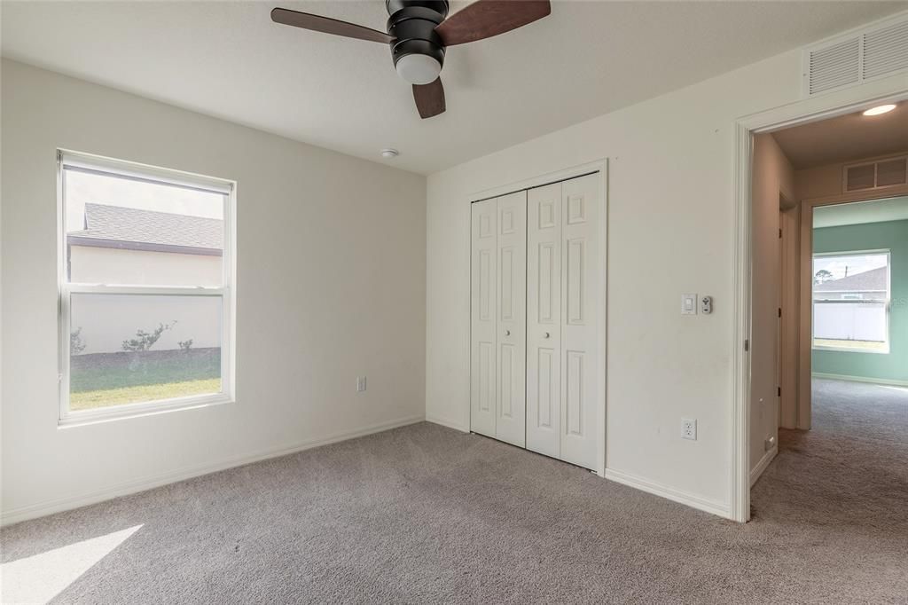 For Sale: $279,900 (3 beds, 2 baths, 1552 Square Feet)