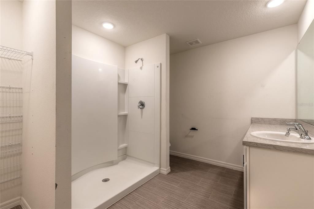 For Sale: $279,900 (3 beds, 2 baths, 1552 Square Feet)