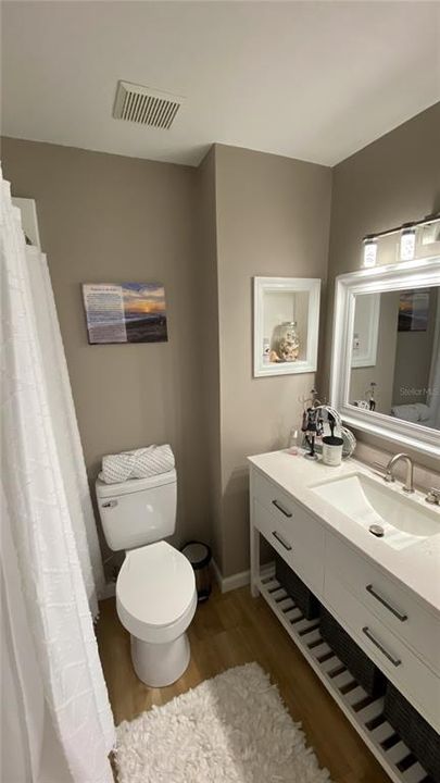 На продажу: $369,963 (2 спален, 2 ванн, 1402 Квадратных фут)