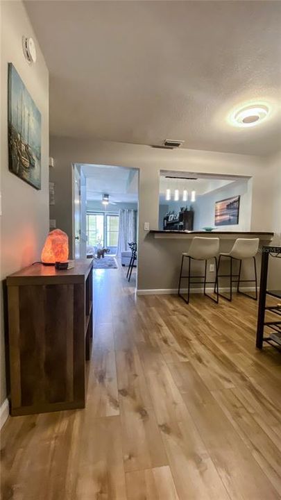 На продажу: $369,963 (2 спален, 2 ванн, 1402 Квадратных фут)