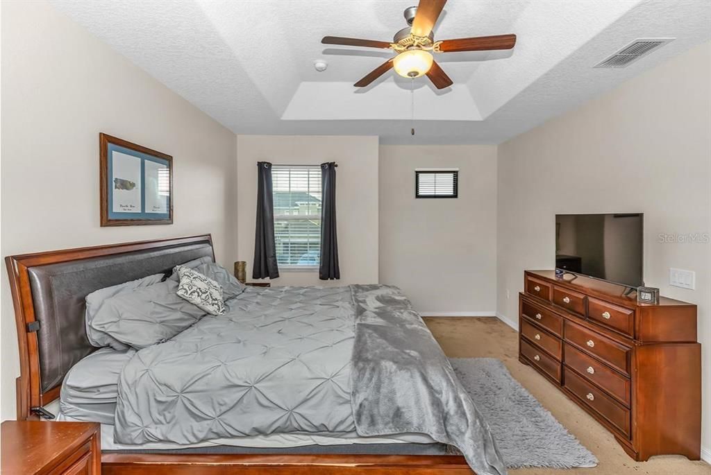 待售: $485,000 (5 贝兹, 3 浴室, 2438 平方英尺)