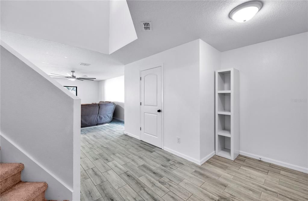 合同活跃: $345,000 (4 贝兹, 2 浴室, 2198 平方英尺)