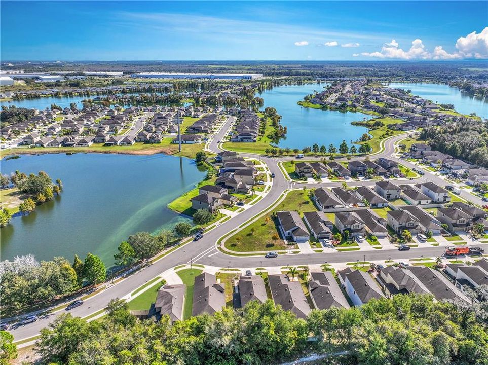 合同活跃: $345,000 (4 贝兹, 2 浴室, 2198 平方英尺)