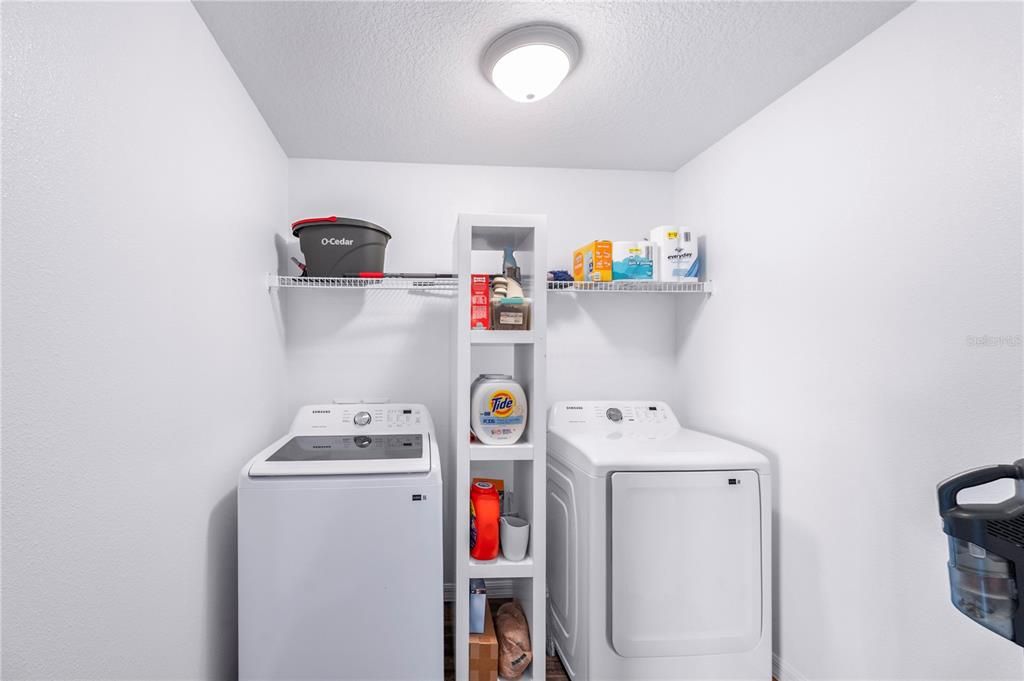 合同活跃: $345,000 (4 贝兹, 2 浴室, 2198 平方英尺)