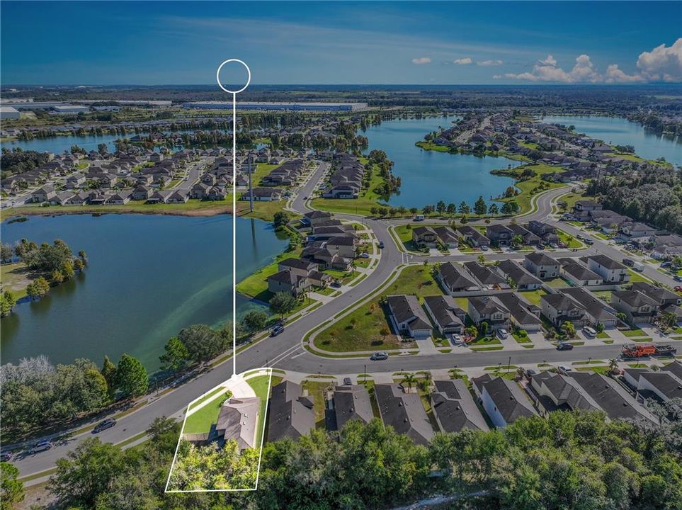 合同活跃: $345,000 (4 贝兹, 2 浴室, 2198 平方英尺)