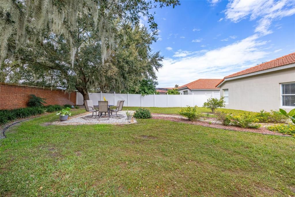 For Sale: $655,000 (4 beds, 2 baths, 2019 Square Feet)