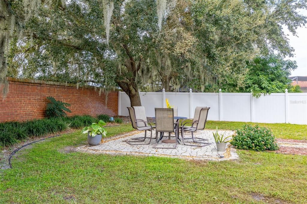 For Sale: $655,000 (4 beds, 2 baths, 2019 Square Feet)