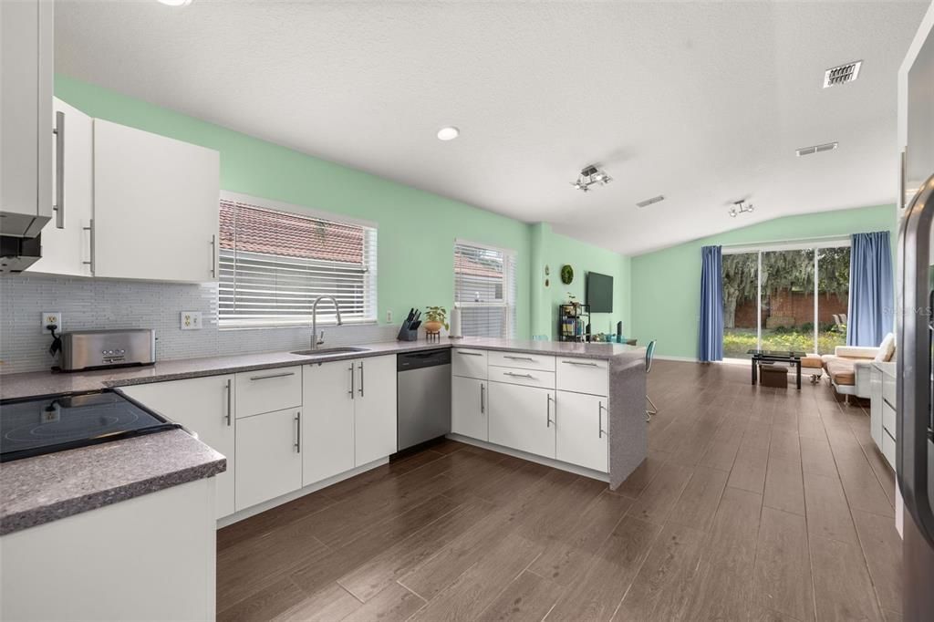 For Sale: $655,000 (4 beds, 2 baths, 2019 Square Feet)