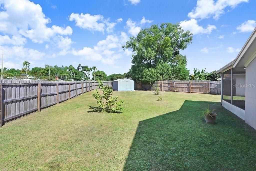 Под контрактом: $379,900 (4 спален, 2 ванн, 1304 Квадратных фут)