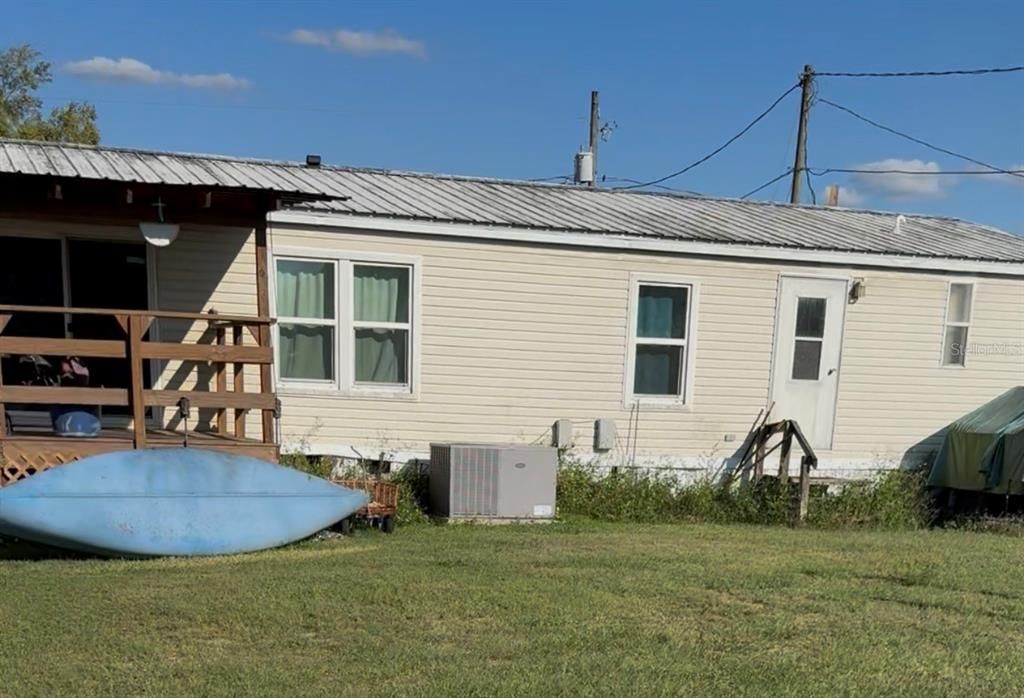 合同活跃: $139,900 (3 贝兹, 2 浴室, 1456 平方英尺)