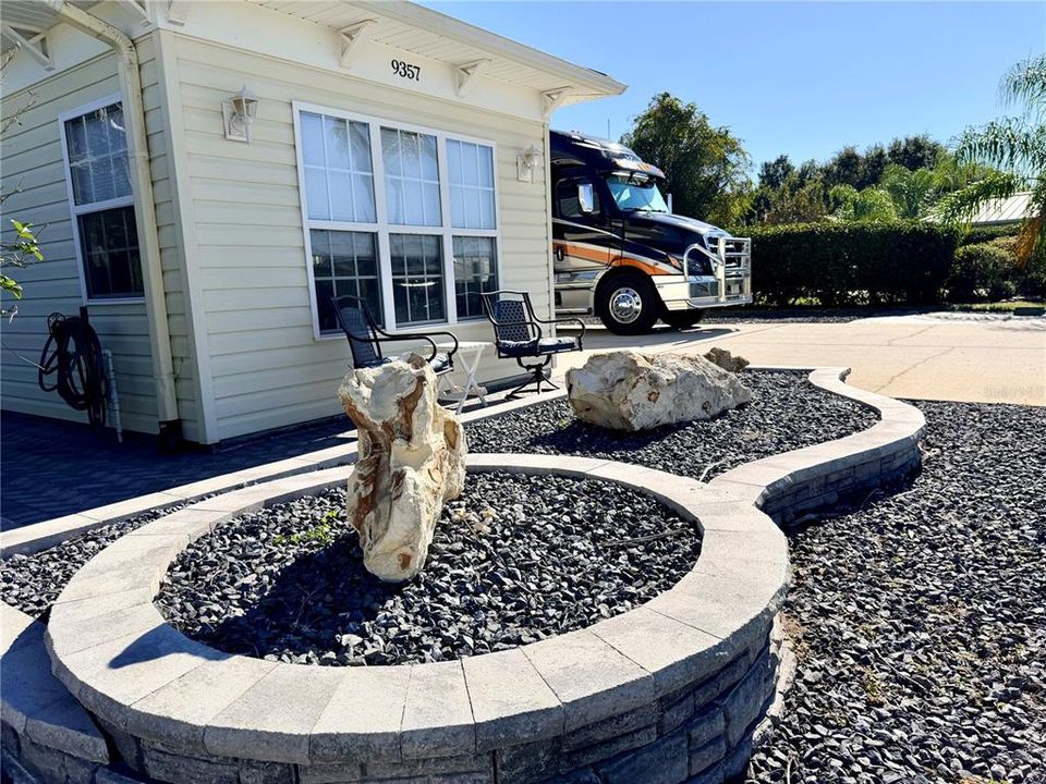 En Venta: $219,900 (0.16 acres)