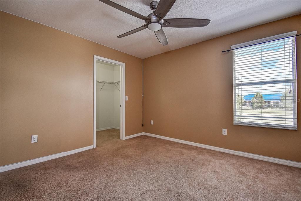 En Venta: $469,000 (5 camas, 3 baños, 2507 Pies cuadrados)