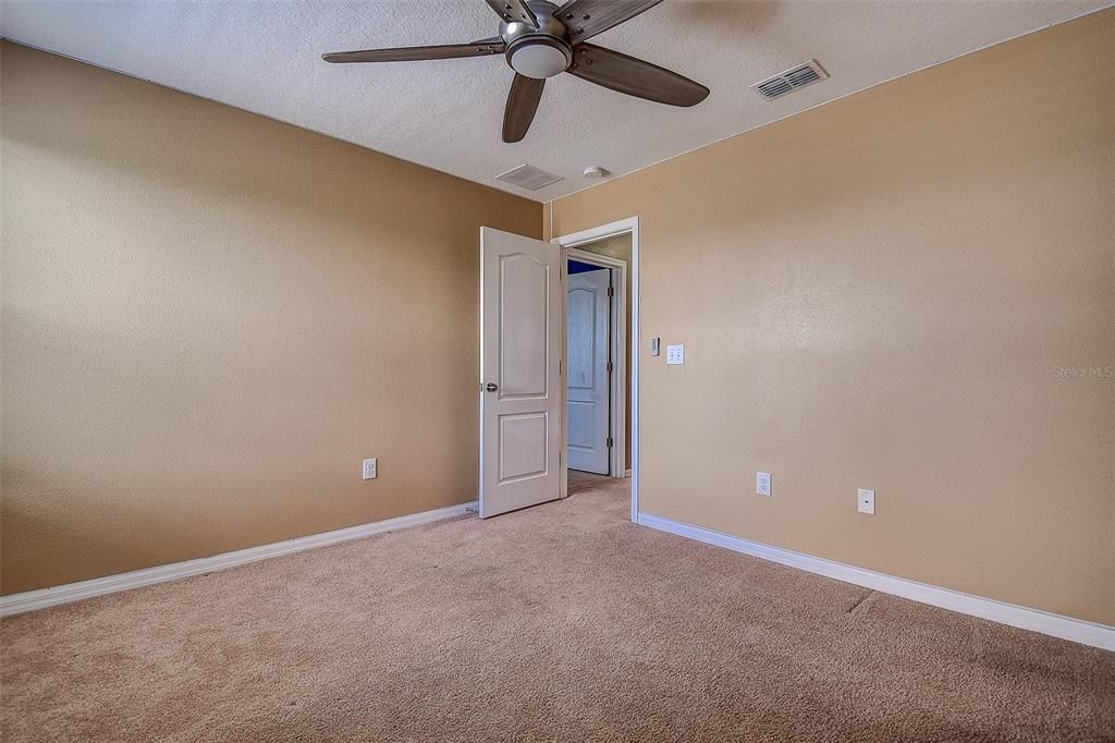 En Venta: $469,000 (5 camas, 3 baños, 2507 Pies cuadrados)