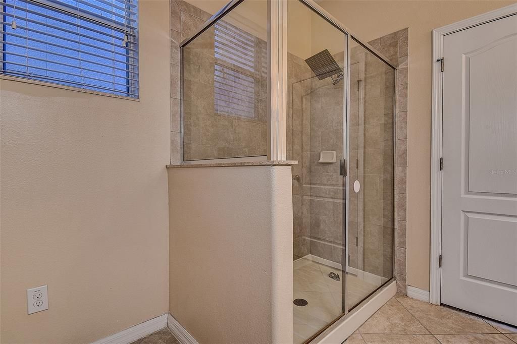 En Venta: $469,000 (5 camas, 3 baños, 2507 Pies cuadrados)