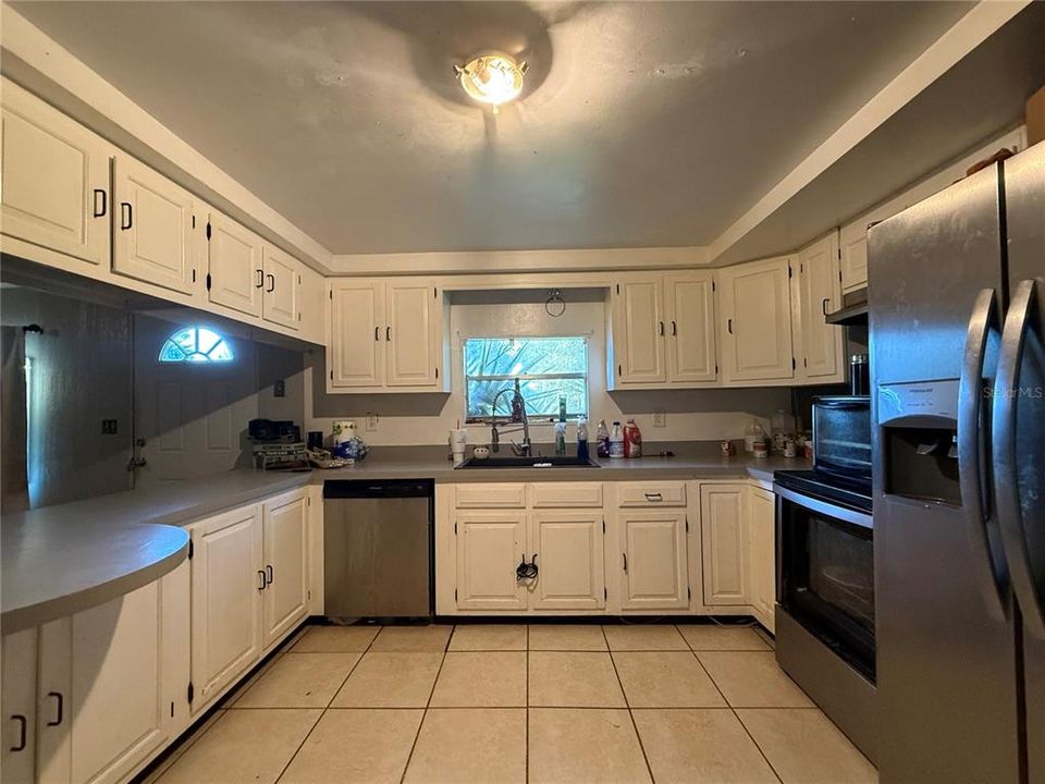 待售: $139,900 (3 贝兹, 2 浴室, 1400 平方英尺)