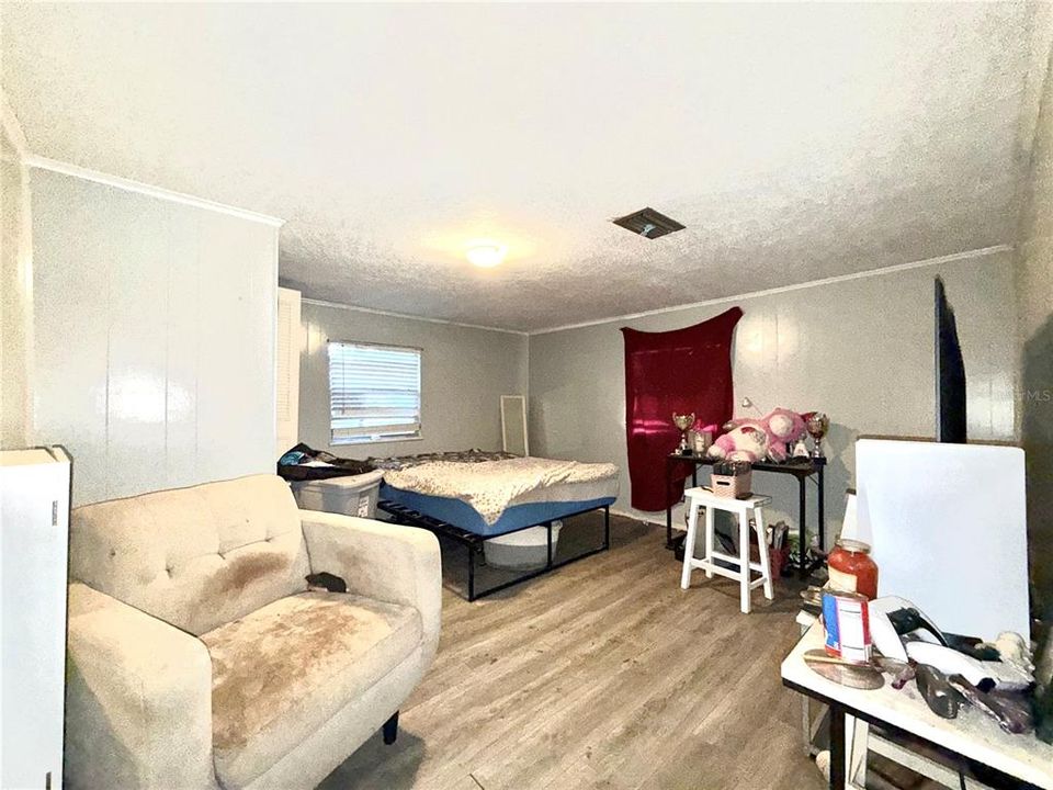 待售: $139,900 (3 贝兹, 2 浴室, 1400 平方英尺)