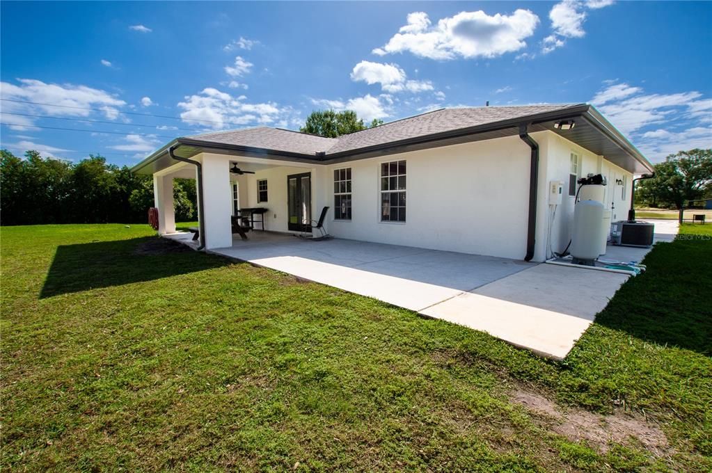 For Sale: $380,000 (3 beds, 2 baths, 1185 Square Feet)