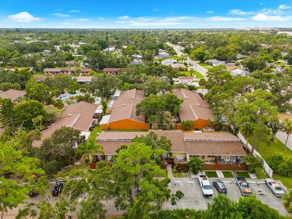 Active With Contract: $170,000 (1 beds, 1 baths, 465 Square Feet)