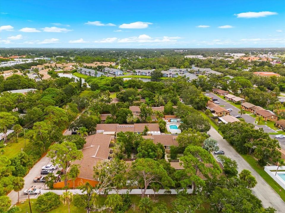 Active With Contract: $170,000 (1 beds, 1 baths, 465 Square Feet)